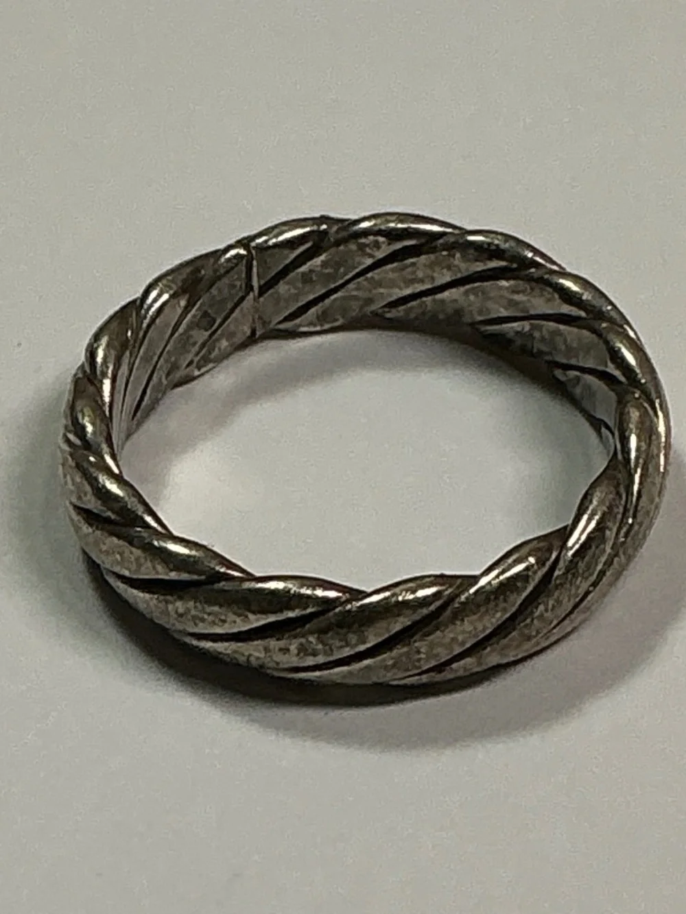 Sterling Silver Rope Twist Design Ring. Size 5.25